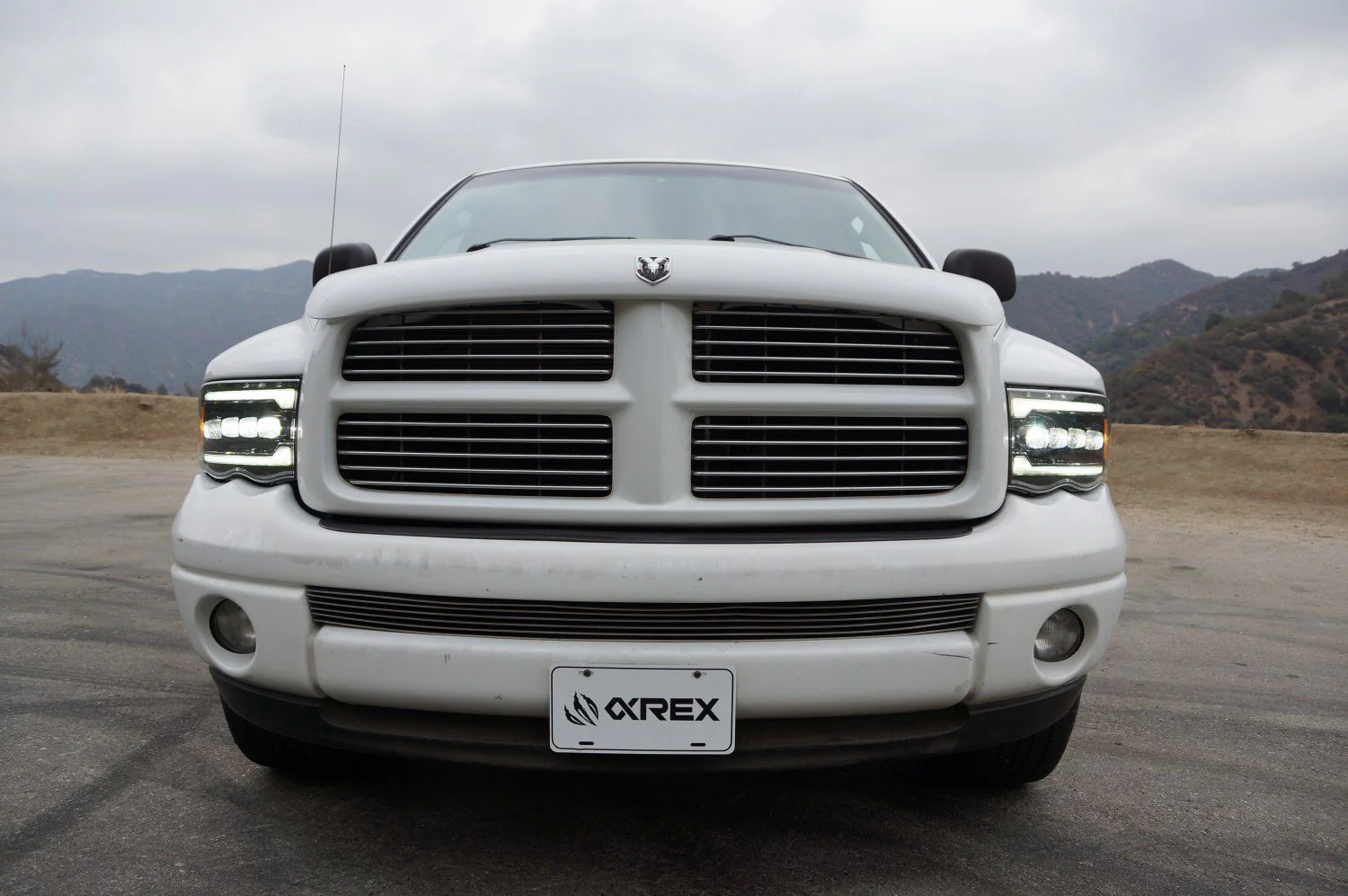 02-05 Dodge Ram NOVA-Series LED Projector Headlights Chrome - Image 3