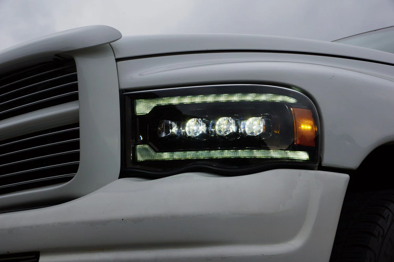 02-05 Dodge Ram NOVA-Series LED Projector Headlights Chrome - Image 6
