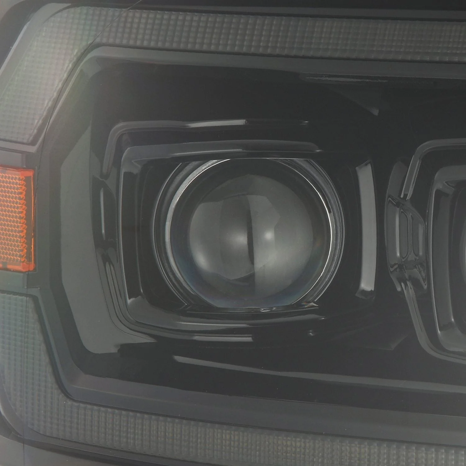 04-08 Ford F150 / 06-08 Lincoln Mark LT PRO-Series Halogen Projector Headlights Alpha-Black - Image 4