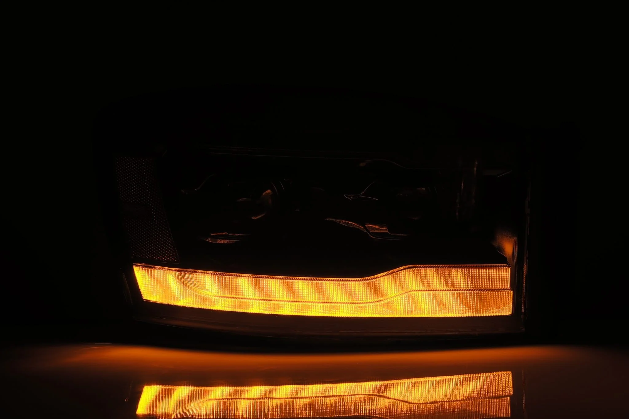 06-08 Dodge Ram LUXX-Series LED Projector Headlights Alpha-Black - Image 6