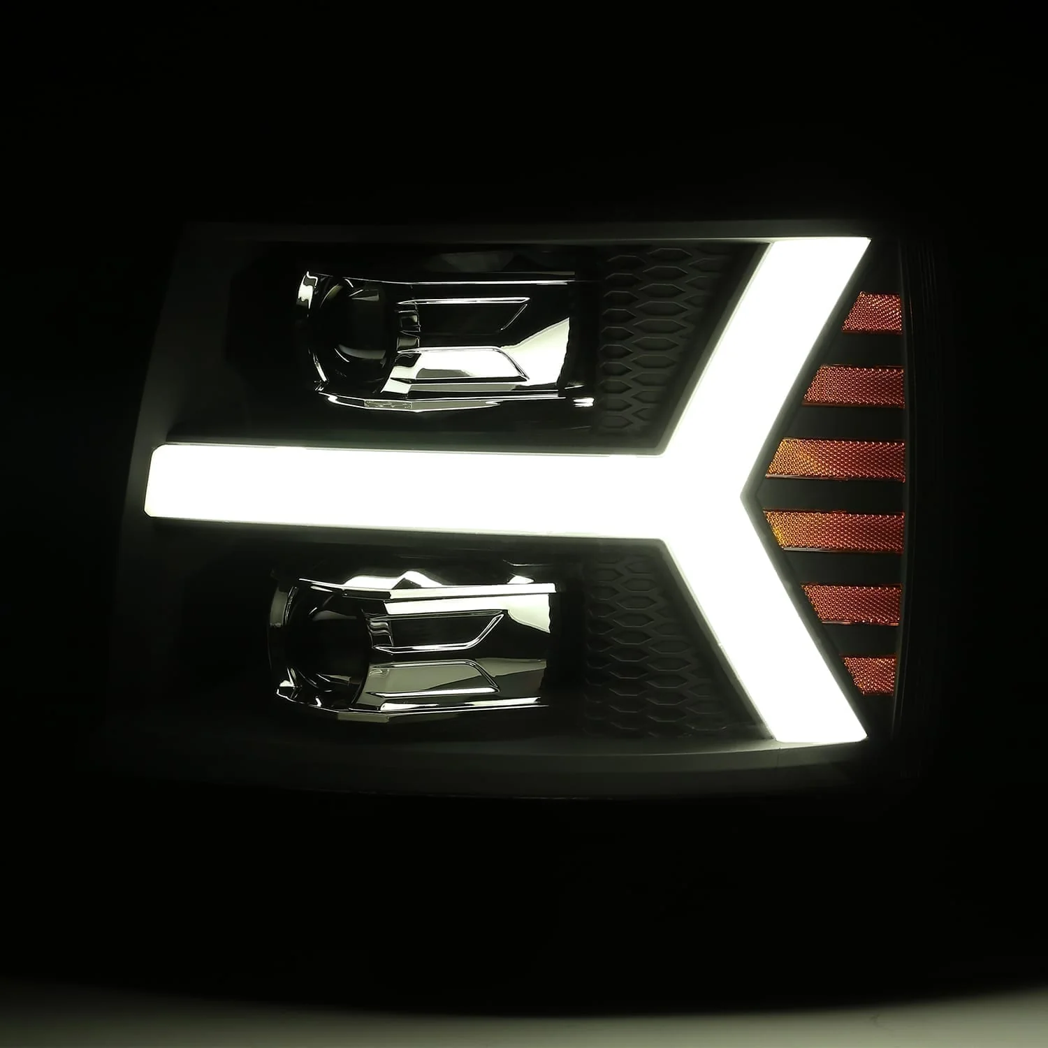 07-13 Chevrolet Silverado PRO-Series Halogen Projector Headlights Black - Image 4