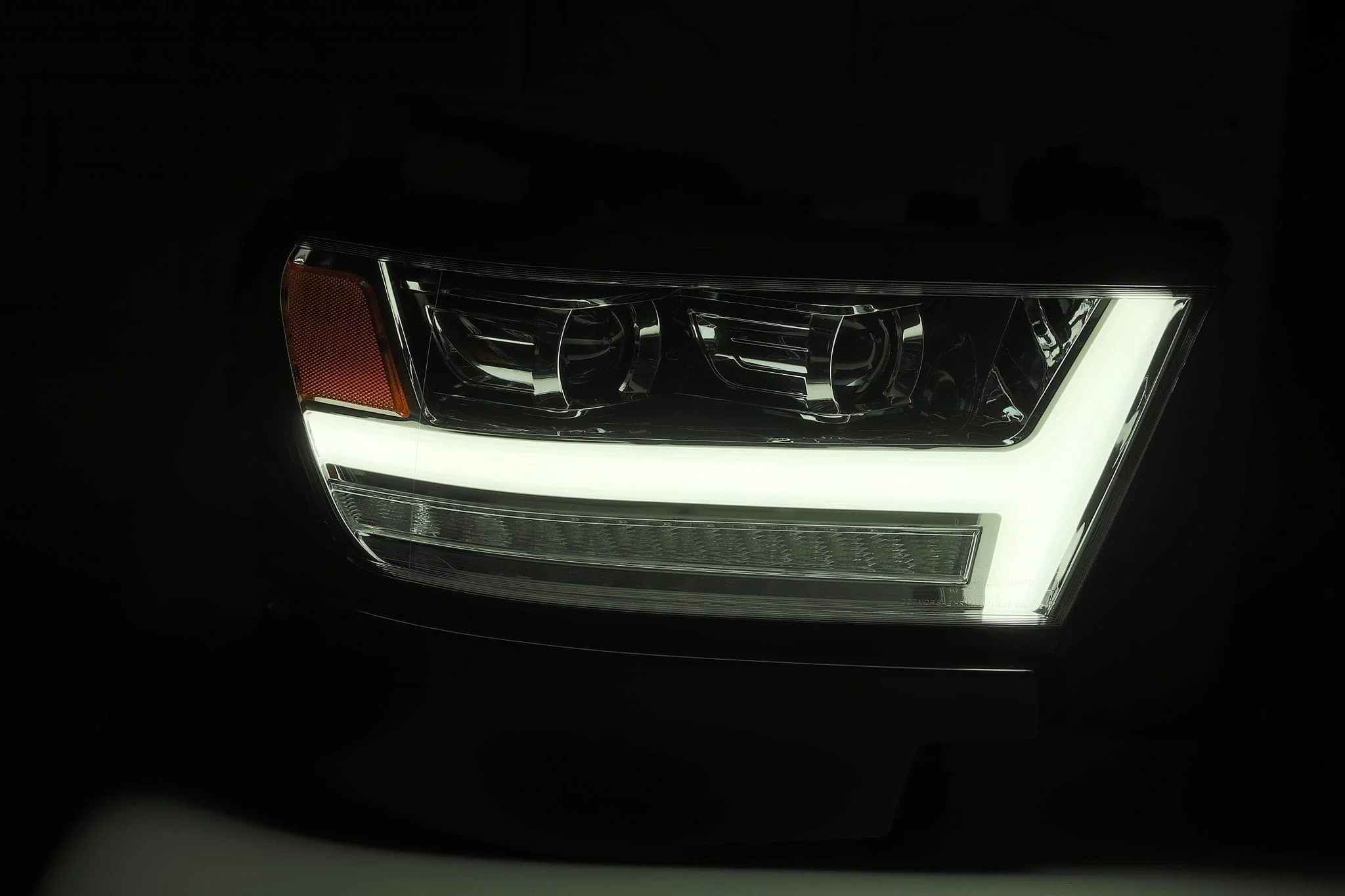 19-24 Ram 1500 LUXX-Series LED Projector Headlights Chrome - Image 4