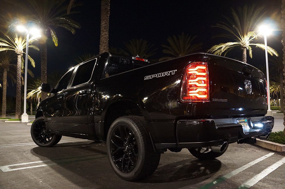 19-24 Ram 1500 LUXX-Series LED Tail Lights Black-Red - Image 2