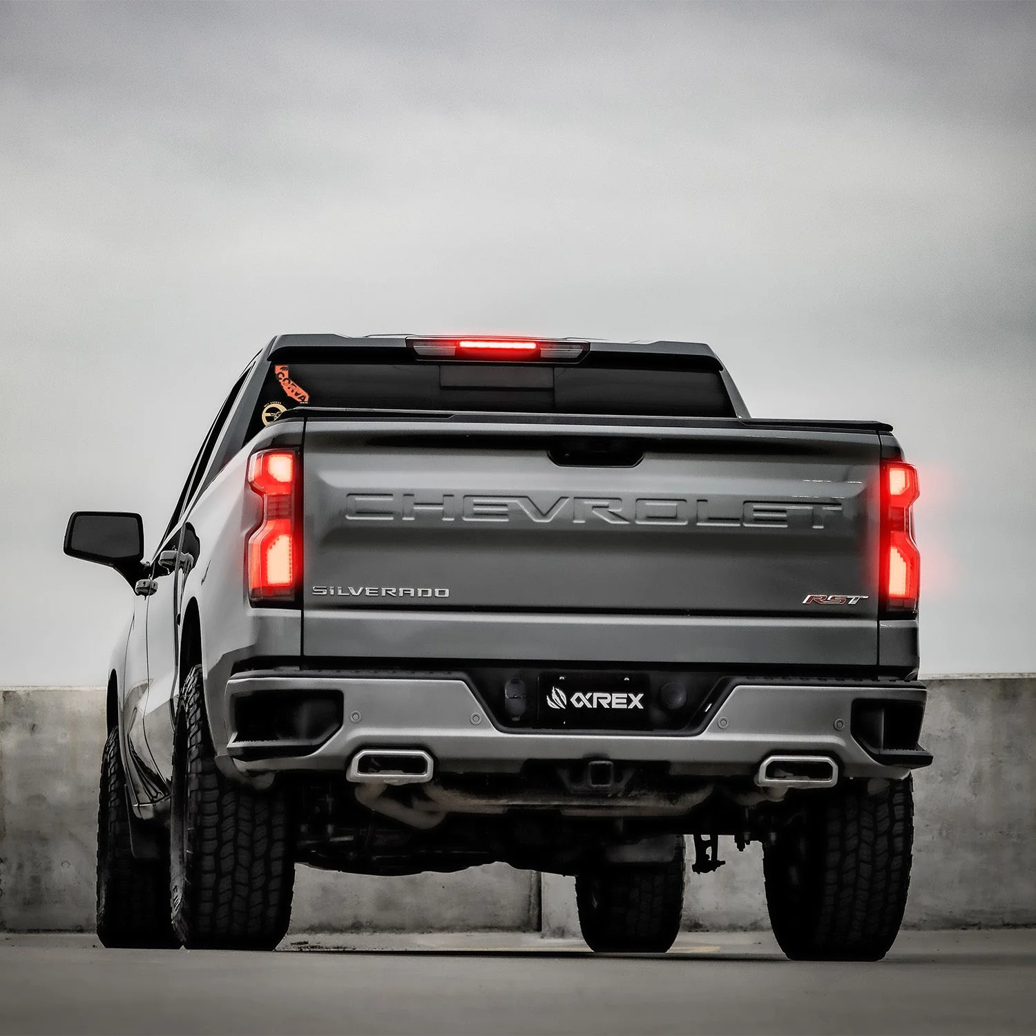 19-26 Chevrolet Silverado 1500 / 20-26 Silverado 2500HD/3500HD LUXX-Series LED Tail Lights Alpha-Black - Image 18