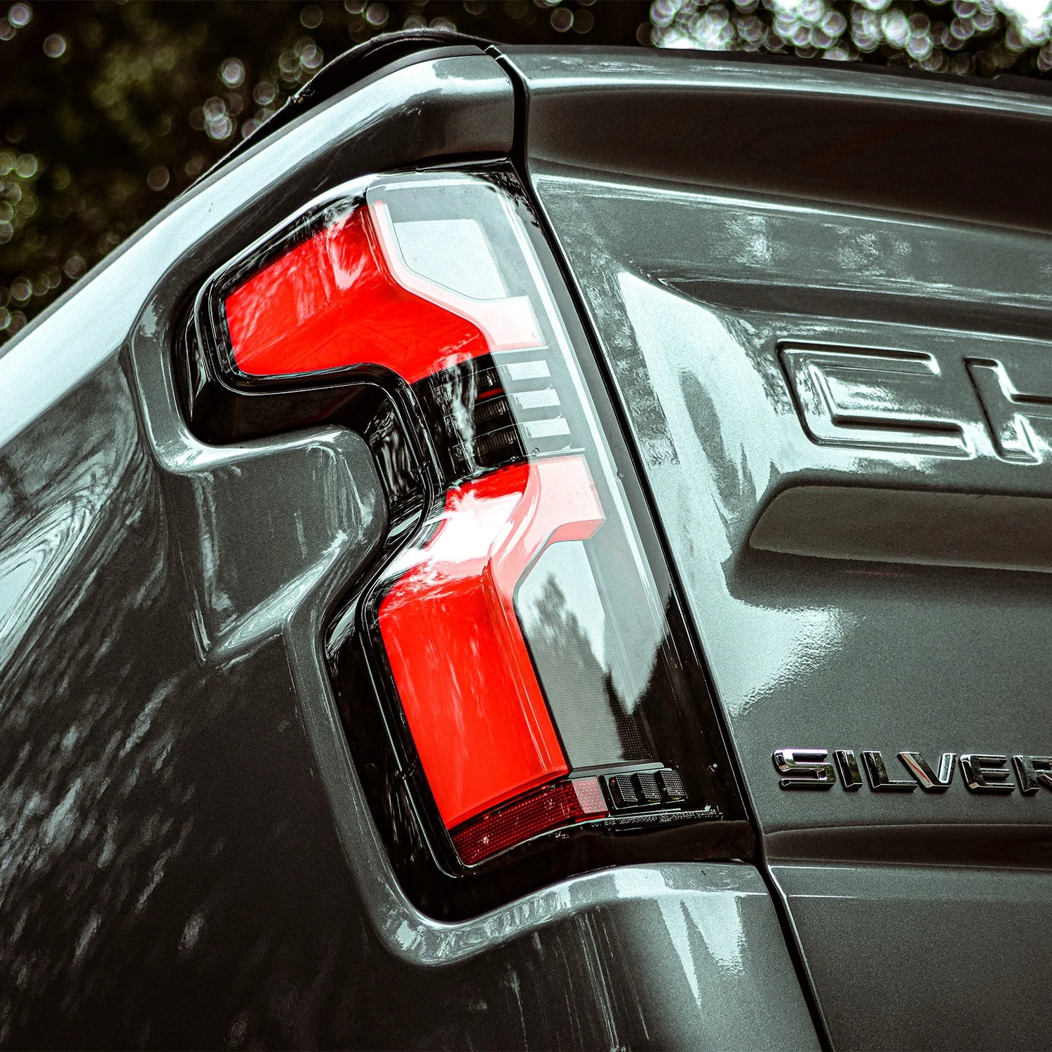 19-26 Chevrolet Silverado 1500 / 20-26 Silverado 2500HD/3500HD LUXX-Series LED Tail Lights Alpha-Black - Image 24
