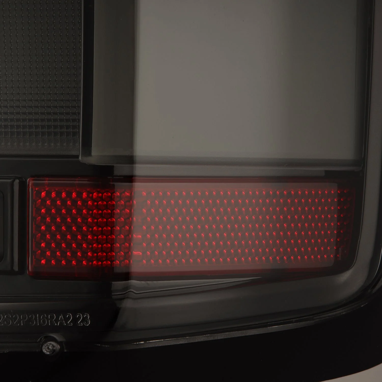 19-26 Chevrolet Silverado 1500 / 20-26 Silverado 2500HD/3500HD LUXX-Series LED Tail Lights Alpha-Black - Image 9