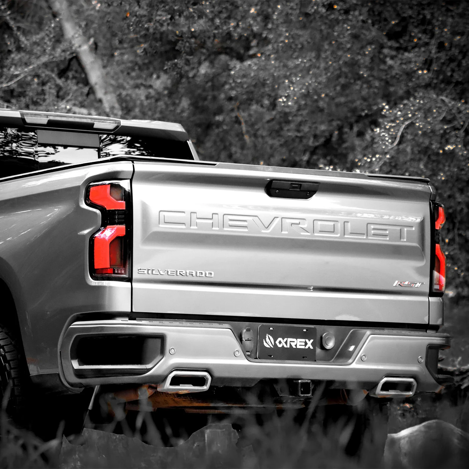 19-26 Chevrolet Silverado 1500 / 20-26 Silverado 2500HD/3500HD LUXX-Series LED Tail Lights Black Red - Image 11